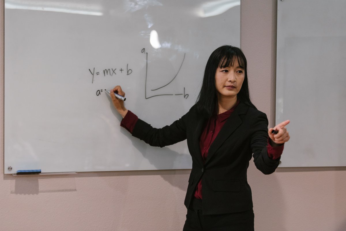 一线工作者视角:看透数字化校园、智慧校园、AI校园的十年迭代与真实价值(图2) 一线工作者视角:看透数字化校园、智慧校园、AI校园的十年迭代与真实价值(图2)